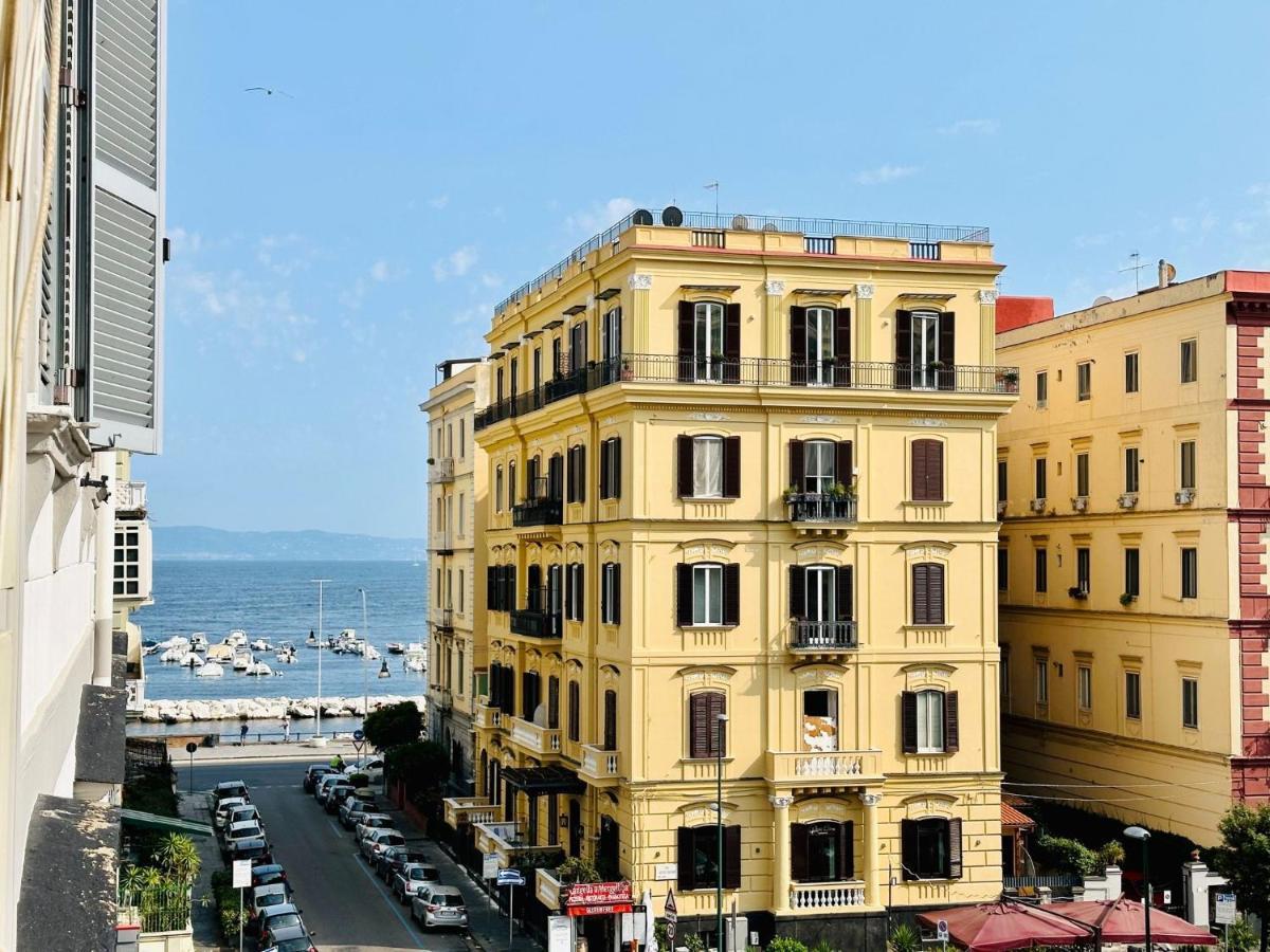 Bed and Breakfast Family Relax Caracciolo Nápoles Exterior foto