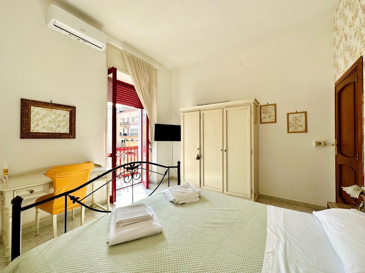 Bed and Breakfast Family Relax Caracciolo Nápoles Exterior foto